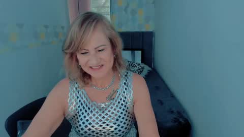 Snapshot of scarlethoot_ chatting on December 2024 03:00:02 PM S C A R L E T online show from December 2024 03:00:02 PM