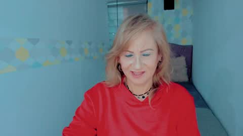 Snapshot of scarlethoot_ chatting on December 2024 11:50:02 AM S C A R L E T online show from December 2024 11:50:02 AM