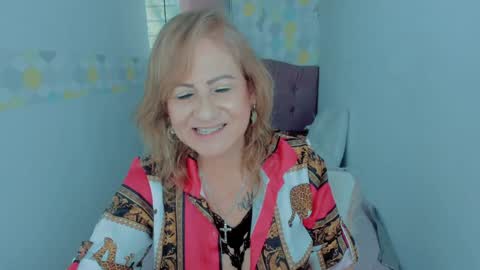 Snapshot of scarlethoot_ chatting on December 2024 03:31:02 PM S C A R L E T online show from December 2024 03:31:02 PM
