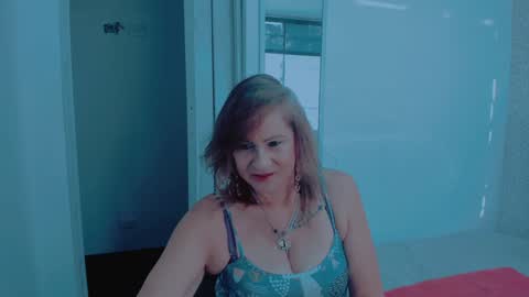 Snapshot of scarlethoot_ chatting on January 2025 11:59:02 AM S C A R L E T online show from January 2025 11:59:02 AM
