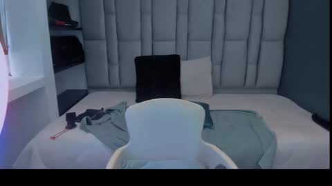 Snapshot of scarlethoot_ chatting on February 2026 07:39:02 PM S C A R L E T online show from February 2026 07:39:02 PM