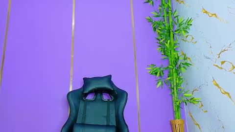 Snapshot of scarletjonesx chatting on September 2025 04:54:01 PM Denis online show from September 2025 04:54:01 PM