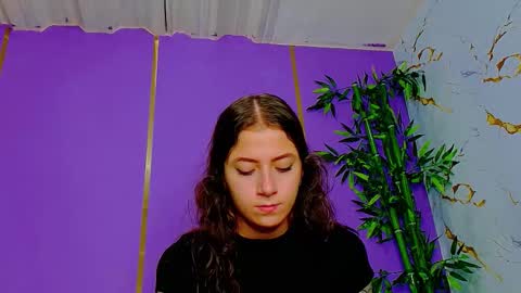 Snapshot of scarletjonesx chatting on November 2025 02:12:01 AM Denis online show from November 2025 02:12:01 AM