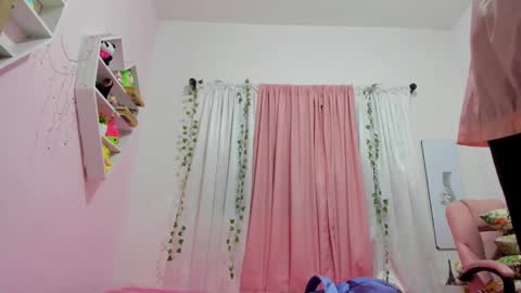 Scarletliz online show from March 2025 12:01:02 PM