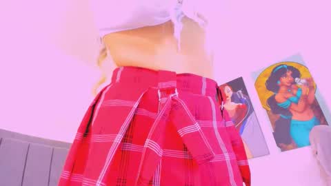 Scarletliz online show from September 2025 03:17:01 PM