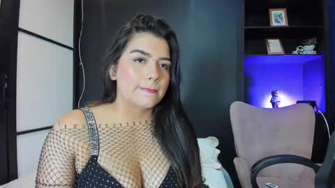 Snapshot of scarletmoon1_ chatting on September 2025 09:14:01 PM Scarlet online show from September 2025 09:14:01 PM