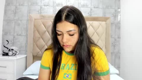 Snapshot of scarletmoon1_ chatting on October 2025 11:53:02 AM Scarlet online show from October 2025 11:53:02 AM