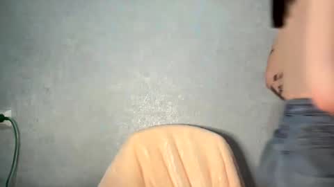 Snapshot of scarletpetal chatting on February 2025 11:13:02 AM scarletpetal online show from February 2025 11:13:02 AM