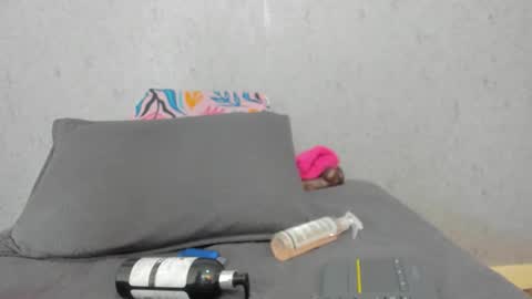 Snapshot of scarlett646 chatting on October 2025 03:06:01 AM Scarlett 3 online show from October 2025 03:06:01 AM