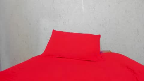 Snapshot of scarlett646 chatting on October 2025 03:10:02 AM Scarlett 3 online show from October 2025 03:10:02 AM