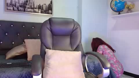 Snapshot of scarlett6_ chatting on October 2025 11:19:01 AM Scarlett online show from October 2025 11:19:01 AM