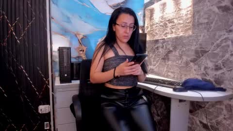 Snapshot of scarlett__14 chatting on January 2026 03:01:02 AM scarlett__14 online show from January 2026 03:01:02 AM