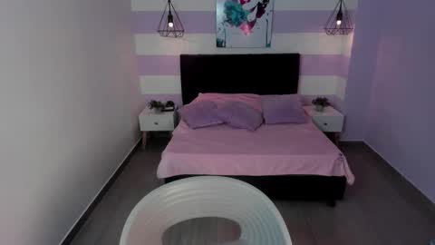 Scarlett online show from November 2025 02:05:01 PM