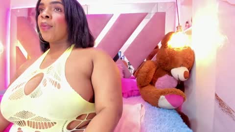 Snapshot of scarlett_boonett chatting on January 2025 06:38:01 AM Scarlett online show from January 2025 06:38:01 AM