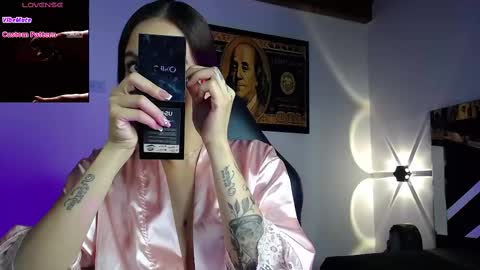 Snapshot of scarlett_buttock chatting on February 2025 12:05:02 PM Scarlett online show from February 2025 12:05:02 PM