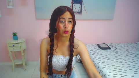 Snapshot of scarlett_clyde chatting on February 2026 12:28:02 PM Scarlett online show from February 2026 12:28:02 PM