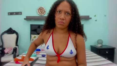 scarlett_fox20 online show from June 2026 01:02:01 PM
