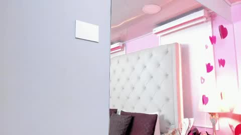 scarlett_leblanc_ online show from May 2026 12:02:01 PM