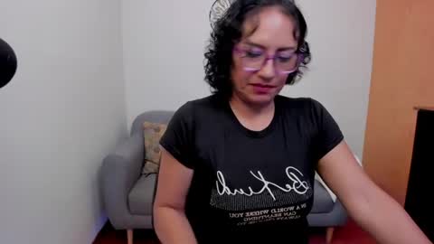 Scarlett sax online show from July 2026 10:45:01 PM