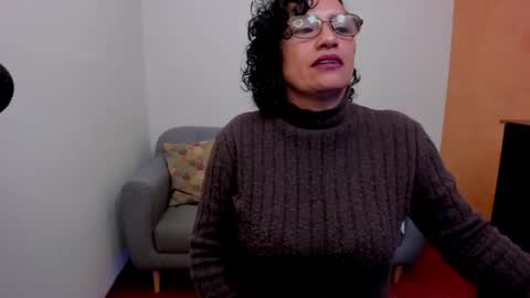Scarlett sax online show from July 2026 09:53:02 PM
