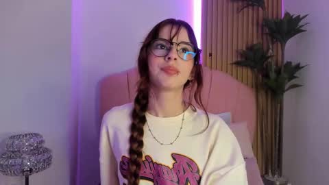 scarlett smith 3 online show from December 2025 03:11:02 AM