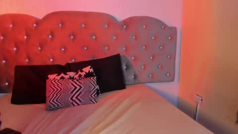 scarlett_venom_ online show from April 2026 08:25:02 PM
