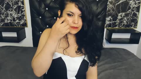 Scarlett online show from January 2025 10:43:01 PM