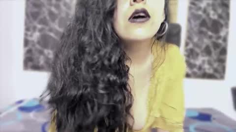 Scarlett online show from November 2025 03:12:01 PM