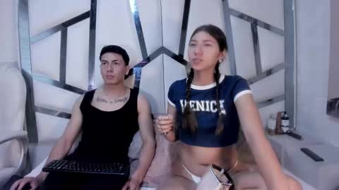 Snapshot of scarlettandlucas chatting on January 2026 11:59:02 AM Scarlett and Lucas online show from January 2026 11:59:02 AM