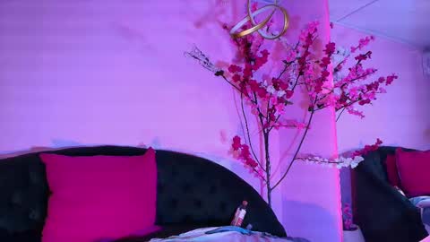 Snapshot of scarlette04 chatting on February 2025 02:28:02 AM SCARLETTE online show from February 2025 02:28:02 AM