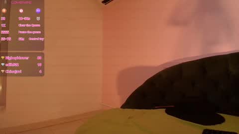 Snapshot of scarlette04 chatting on March 2025 10:53:01 PM SCARLETTE online show from March 2025 10:53:01 PM