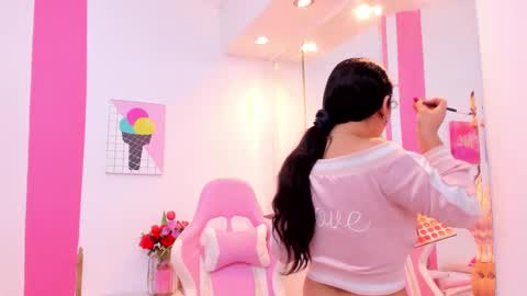 Scarlette  online show from December 2024 01:36:02 PM