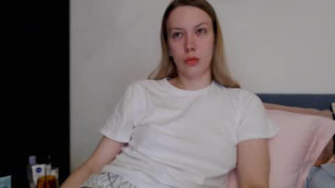 Scarlett online show from November 2025 04:40:01 PM