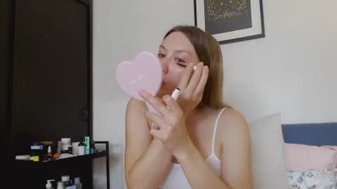 Snapshot of scarlettford chatting on July 2026 08:41:02 AM Scarlett online show from July 2026 08:41:02 AM
