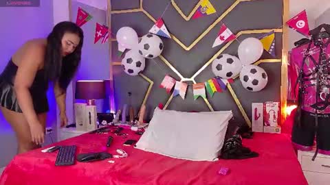 Scarlett Hot online show from July 2026 12:01:02 PM