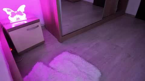 scarlettjakobs online show from July 2026 03:46:02 AM