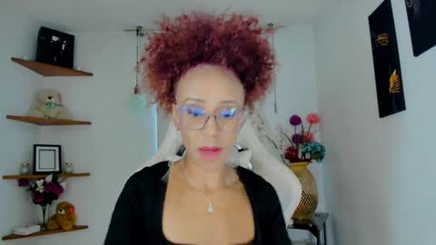 Snapshot of scarlettmalbec chatting on December 2024 10:45:01 PM Scarlett online show from December 2024 10:45:01 PM