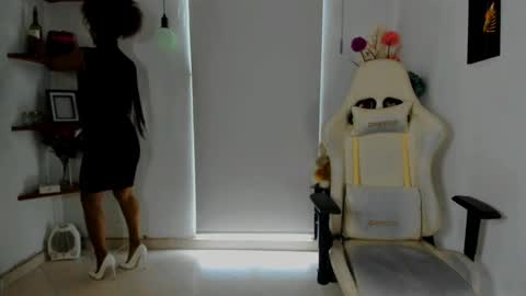 Snapshot of scarlettmalbec chatting on January 2025 07:56:02 PM Scarlett online show from January 2025 07:56:02 PM