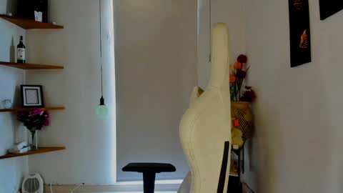 Snapshot of scarlettmalbec chatting on January 2025 09:21:01 PM Scarlett online show from January 2025 09:21:01 PM