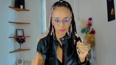 Snapshot of scarlettmalbec chatting on January 2025 10:33:01 PM Scarlett online show from January 2025 10:33:01 PM