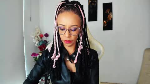 Snapshot of scarlettmalbec chatting on February 2025 08:29:02 PM Scarlett online show from February 2025 08:29:02 PM