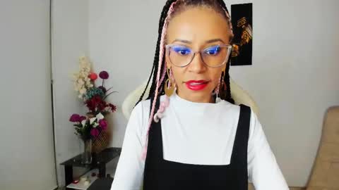 Snapshot of scarlettmalbec chatting on February 2025 12:19:02 AM Scarlett online show from February 2025 12:19:02 AM