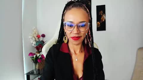 Snapshot of scarlettmalbec chatting on February 2025 09:32:01 PM Scarlett online show from February 2025 09:32:01 PM