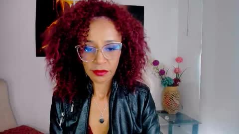 Snapshot of scarlettmalbec chatting on October 2025 09:37:02 PM Scarlett online show from October 2025 09:37:02 PM