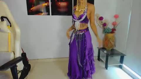 Snapshot of scarlettmalbec chatting on October 2025 09:49:02 PM Scarlett online show from October 2025 09:49:02 PM