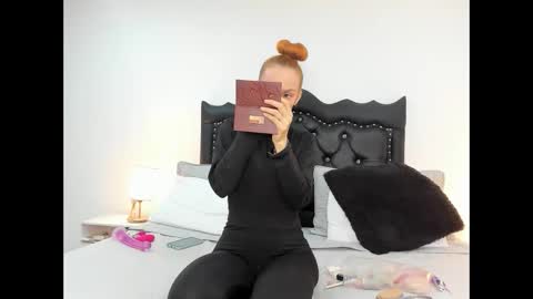 Scarlett online show from February 2025 12:22:02 PM