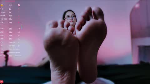 Snapshot of scarlettredsins chatting on February 2026 03:35:02 AM Danna online show from February 2026 03:35:02 AM