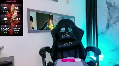 scarlettt_jones online show from June 2026 11:14:01 PM