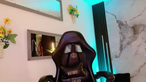scarlettt_jones online show from July 2026 05:42:02 PM