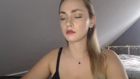 ScarlettxBlonde online show from June 2026 07:03:02 AM